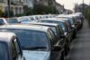 Stellplatz im Freien in Anspach - Theodor-Heuss-Straße 7 - 9 - parkende Autos beide Staßenseiten